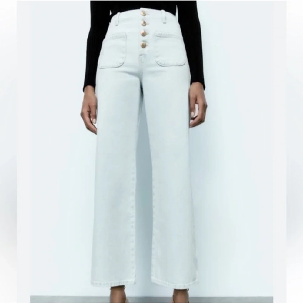 Zara wide leg jeans with gold buttons - Picture 1 of 9